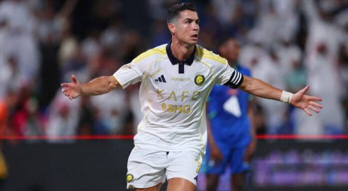 جماهير ريال مدريد تطالب بعودة رونالدو.. والنادي يرد برفض قاطع
