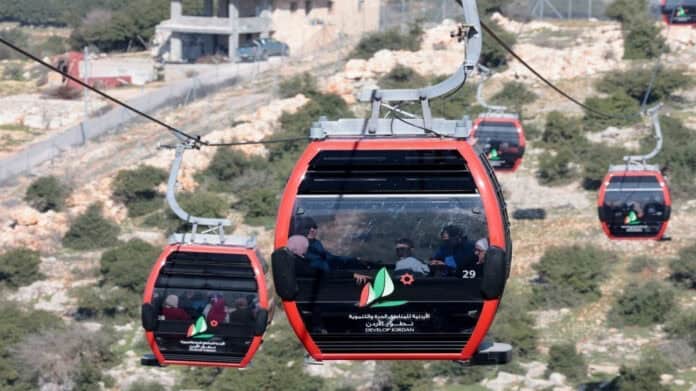 18 ألف زائر لتلفريك عجلون خلال عطلة عيد الأضحى