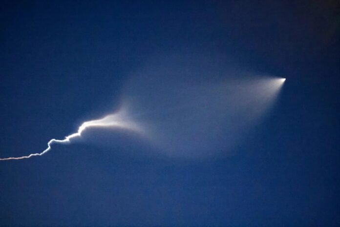 إيران استخدام صواريخ سجيل في الموجة الـ12 من الوعد الصادق 3.. وتحذير صارم للمستوطنين إيران استخدام صواريخ سجيل في الموجة الـ12 من الوعد الصادق 3.. وتحذير صارم للمستوطنين