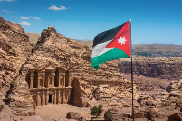 الصفدي قمنا بواجبنا في حماية أمن الأردنيين ولن نكون ساحة حرب لأحد الصفدي قمنا بواجبنا في حماية أمن الأردنيين ولن نكون ساحة حرب لأحد