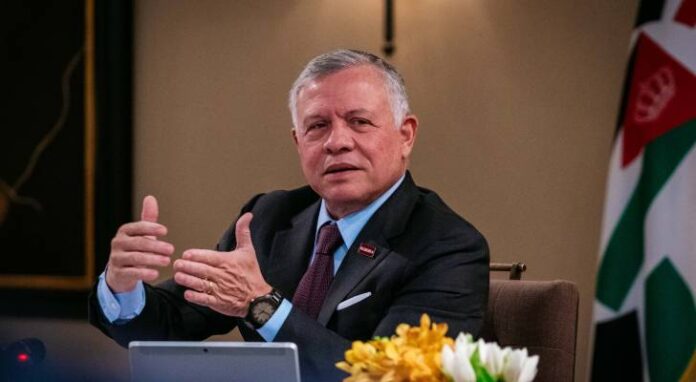 الملك يؤكد على أهمية ضبط النفس والعودة للمفاوضات خلال اتصال مع سلطان عُمان الملك يؤكد على أهمية ضبط النفس والعودة للمفاوضات خلال اتصال مع سلطان عُمان