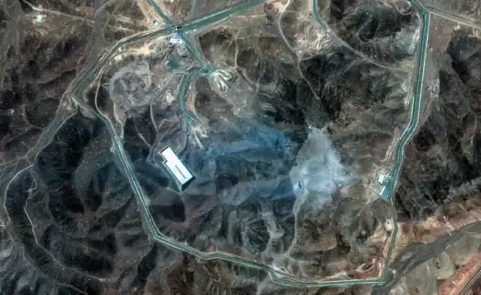 تقرير استخباراتي الهجمات الأمريكية على إيران لم تدمر البرنامج النووي بشكل جوهري تقرير استخباراتي الهجمات الأمريكية على إيران لم تدمر البرنامج النووي بشكل جوهري