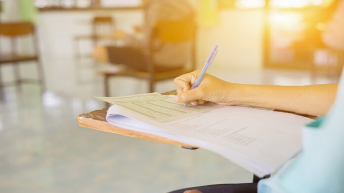 غداً انطلاق امتحانات التوجيهي لـ210 آلاف طالب من جيل 2007 في الأردن غداً انطلاق امتحانات التوجيهي لـ210 آلاف طالب من جيل 2007 في الأردن