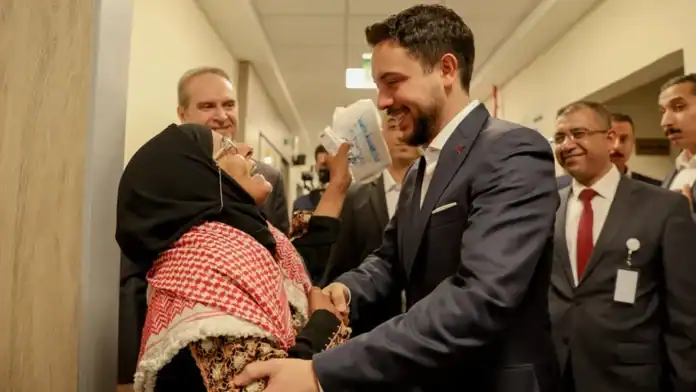 ولي العهد يفتتح مركز الصحة الرقمية الأردني في السلط ولي العهد يفتتح مركز الصحة الرقمية الأردني في السلط