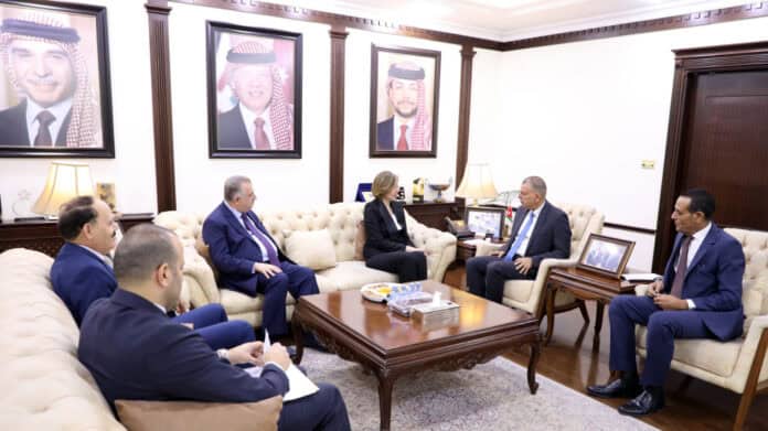الأردن والعراق يبحثان تعزيز التعاون في ملف العودة الطوعية للاجئين
