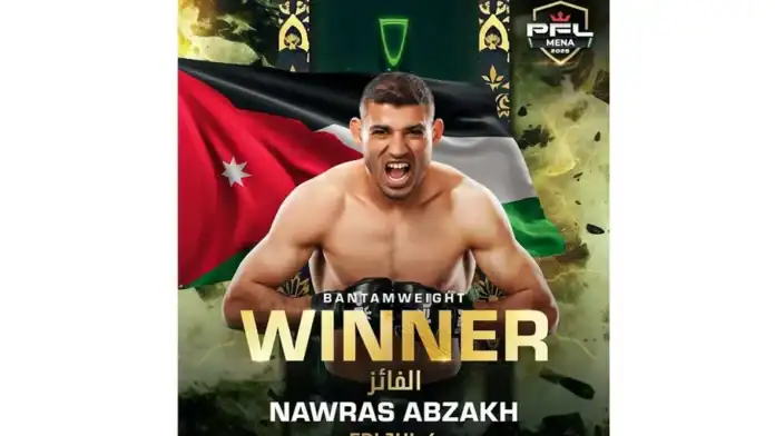 أبزاخ يحسم النزال بالضربة القاضية في بطولة PFL للفنون القتالية