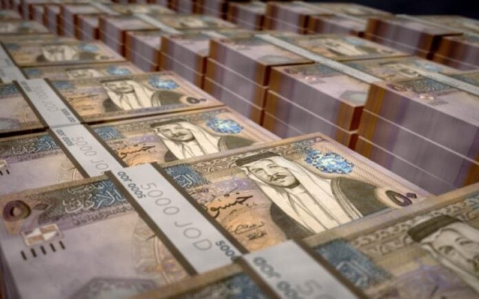 ارتفاع الودائع والقروض يعكس ثقة الأردنيين بالقطاع المصرفي ارتفاع الودائع والقروض يعكس ثقة الأردنيين بالقطاع المصرفي