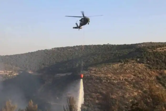 الأردن.. السيطرة على حريق واسع في جرش دون إصابات الأردن.. السيطرة على حريق واسع في جرش دون إصابات