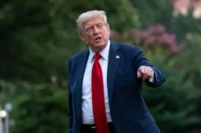 ترمب يعرب عن أمله في تقدم محادثات وقف إطلاق النار في غزة ترمب يعرب عن أمله في تقدم محادثات وقف إطلاق النار في غزة