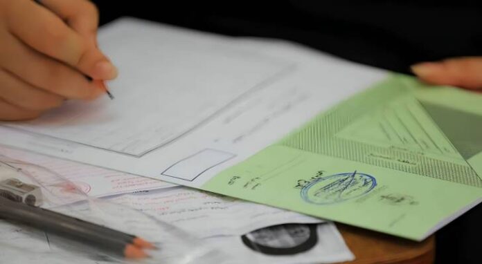 طلبة التوجيهي يختتمون امتحاناتهم اليوم والتربية نتائج دقيقة وموعدها في آب المقبل طلبة التوجيهي يختتمون امتحاناتهم اليوم والتربية نتائج دقيقة وموعدها في آب المقبل