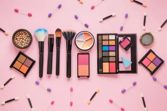 مداهمة شقة في عمّان تُستخدم بشكل مخالف لتصنيع مستحضرات التجميل مداهمة شقة في عمّان تُستخدم بشكل مخالف لتصنيع مستحضرات التجميل