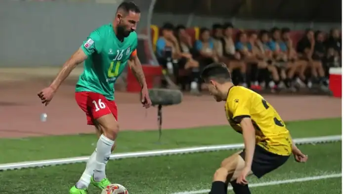 الوحدات يفقد فراس شلباية حتى نهاية الموسم بسبب إصابة قوية الوحدات يفقد فراس شلباية حتى نهاية الموسم بسبب إصابة قوية