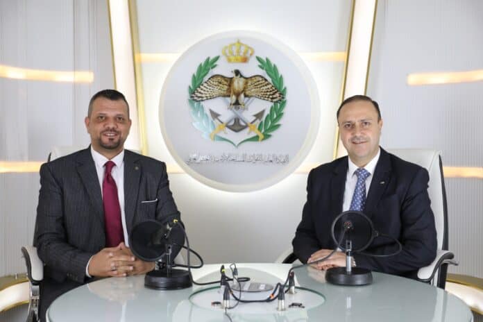 وزير الاتصال الحكومي: إعادة تفعيل خدمة العلم رسالة وطنية تعكس مكانة الشباب وزير الاتصال الحكومي: إعادة تفعيل خدمة العلم رسالة وطنية تعكس مكانة الشباب