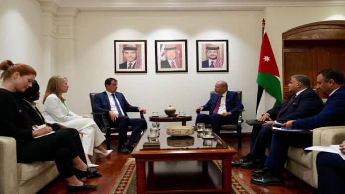 الصفدي: غزة تواجه كارثة إنسانية غير مسبوقة بفعل العدوان الإسرائيلي الصفدي: غزة تواجه كارثة إنسانية غير مسبوقة بفعل العدوان الإسرائيلي