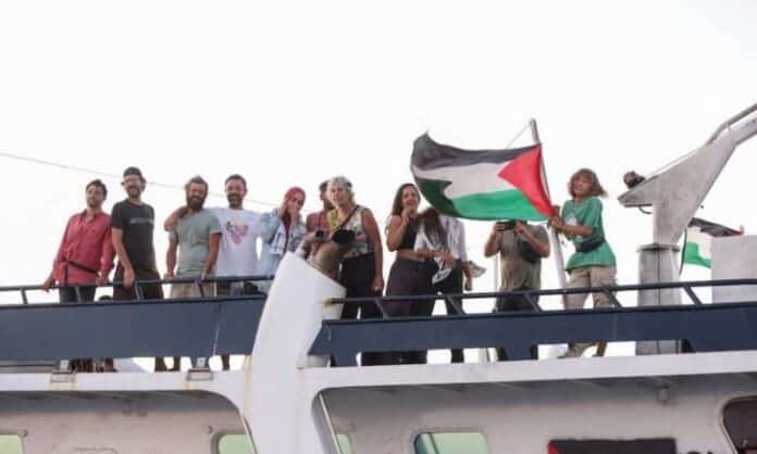 هآرتس: أسطول الصمود يكشف عزلة إسرائيل المتزايدة بسبب حصار غزة