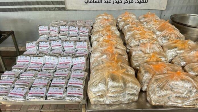 الخيرية الهاشمية توزع وجبات ساخنة في قطاع غزة