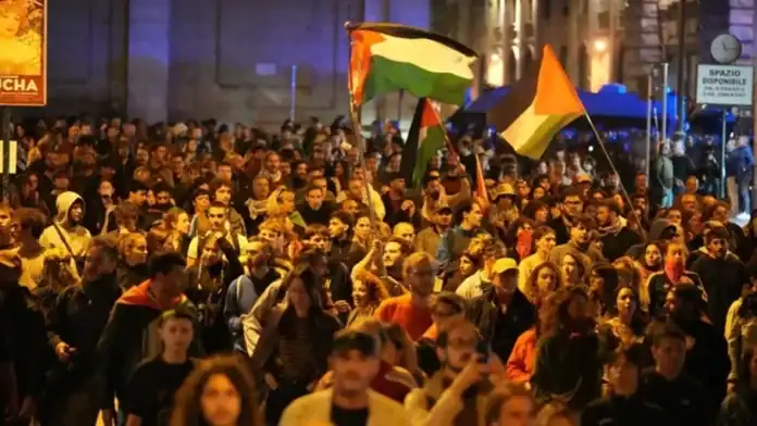 مظاهرات في مدن أوروبية وعربية تنديدًا باعتراض إسرائيل أسطول الصمود نحو غزة