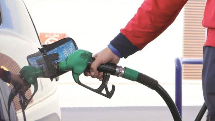 انخفاض أسعار بنزين 90 والديزل مستقر في الأردن لشهر نوفمبر انخفاض أسعار بنزين 90 والديزل مستقر في الأردن لشهر نوفمبر