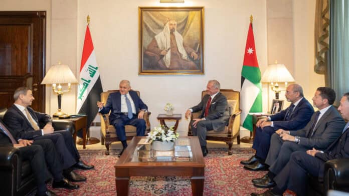 الملك عبدالله الثاني والرئيس العراقي يبحثان تعزيز التعاون واستعادة الاستقرار الإقليمي
