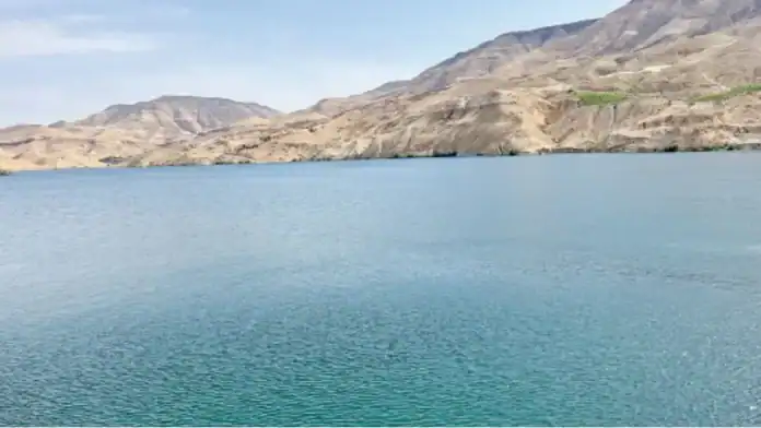 وزارة المياه: فحوصات سد الموجب تؤكد خلو المياه من التلوث