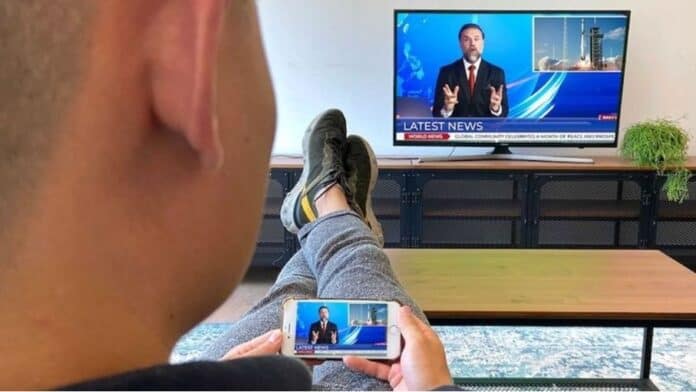 أفضل 3 طرق لعرض شاشة هاتفك على التلفاز