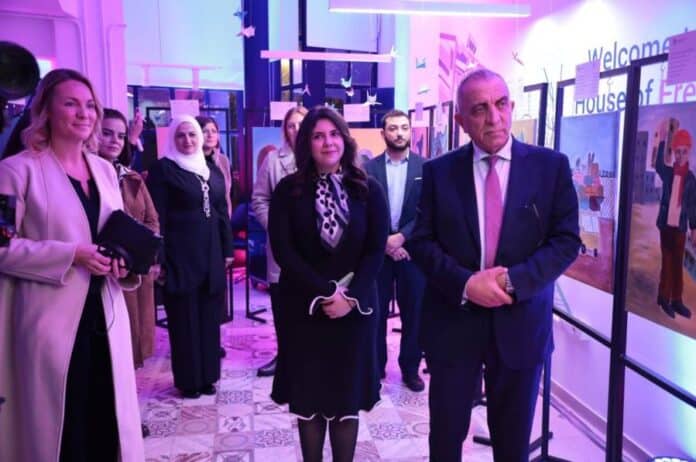 افتتاح معرض فراشي الحرية الرواشدة