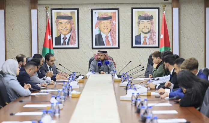 لجنة تعليم نواب تقابل قائمة النشامى