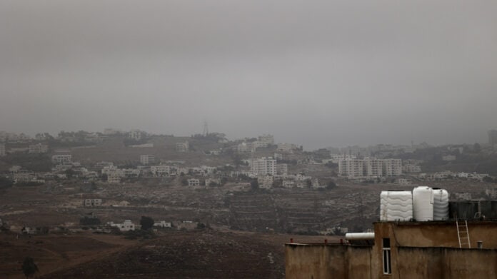 طقس بارد أمطار غزيرة اليوم الأردن