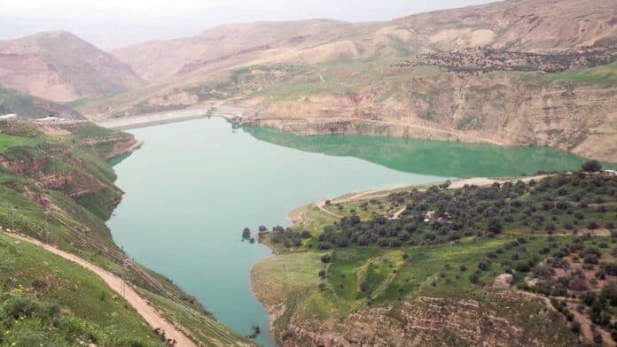 فجوات مياه طاقة تعيق الصناعة الأردنية