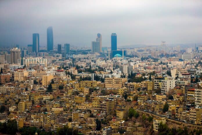 منخفض جوي وأمطار في شمال ووسط المملكة