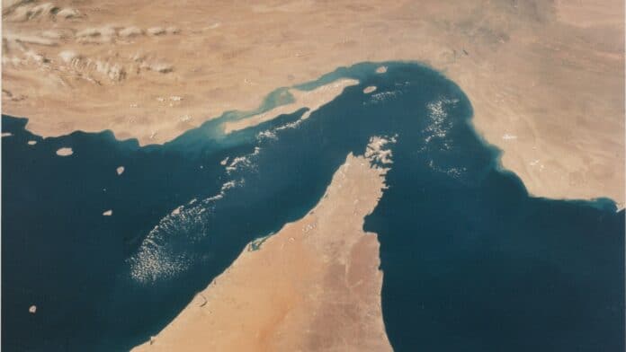 صراع مضيق هرمز يشعل أسواق الطاقة