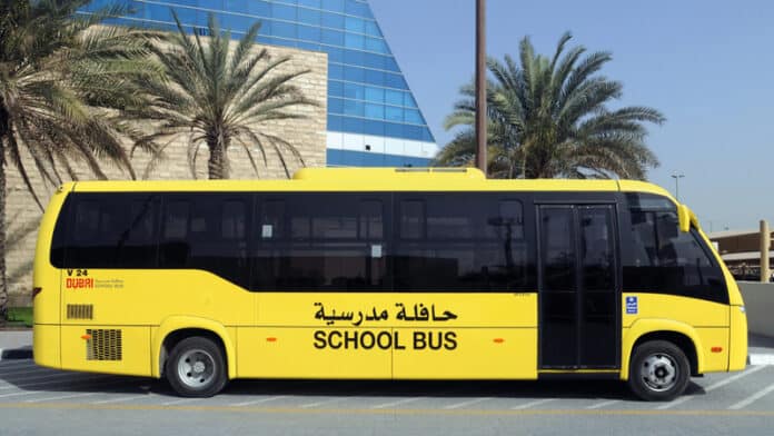 إطلاق النقل المدرسي المجاني في الجنوب