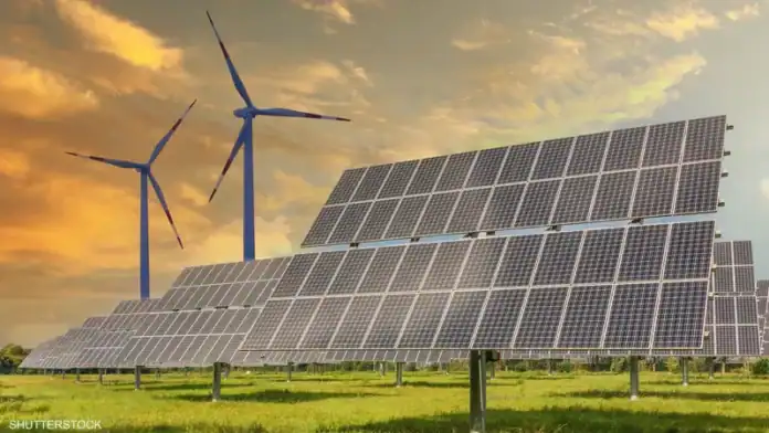 الطاقة المتجددة تهيمن عالميًا في 2025