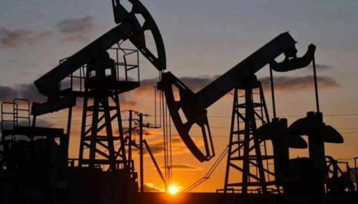 توقعات بنقص النفط عالمياً في 2026 بسبب إيران