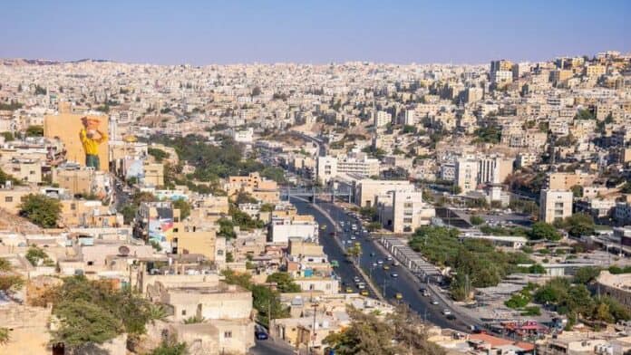أجواء حارة نسبياً حتى الأربعاء وانخفاض الخميس