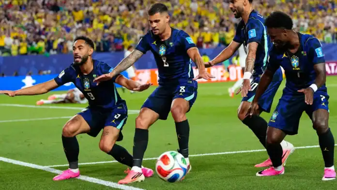 البرازيل تقفز إلى القمة وتركيا تخرج من المونديال