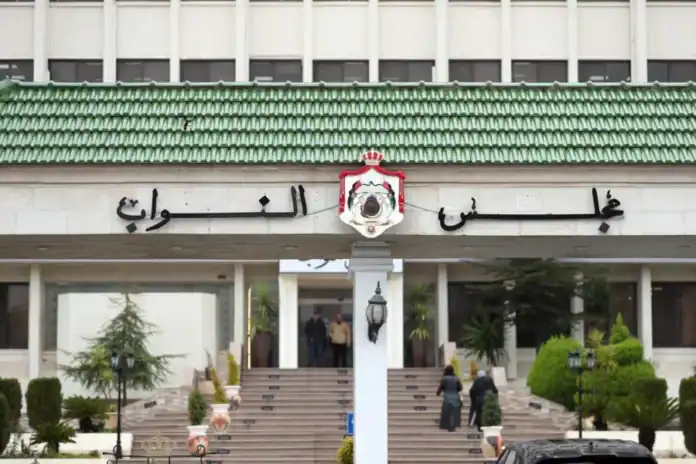 التربية النيابية تبحث تطوير التعليم العالي
