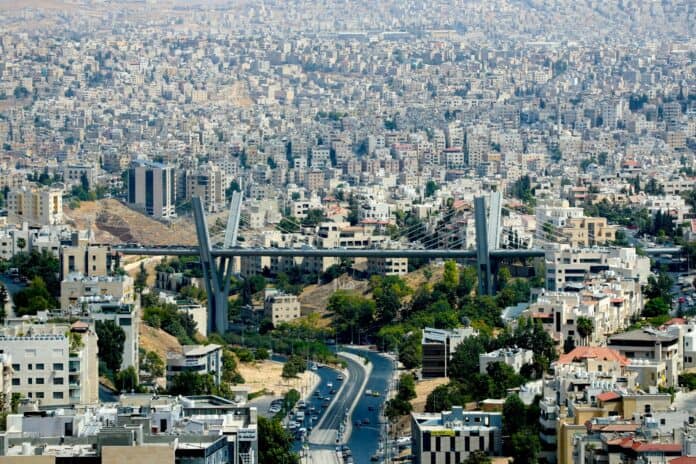 طقس معتدل في الأردن واستقرار جوي حتى الاثنين