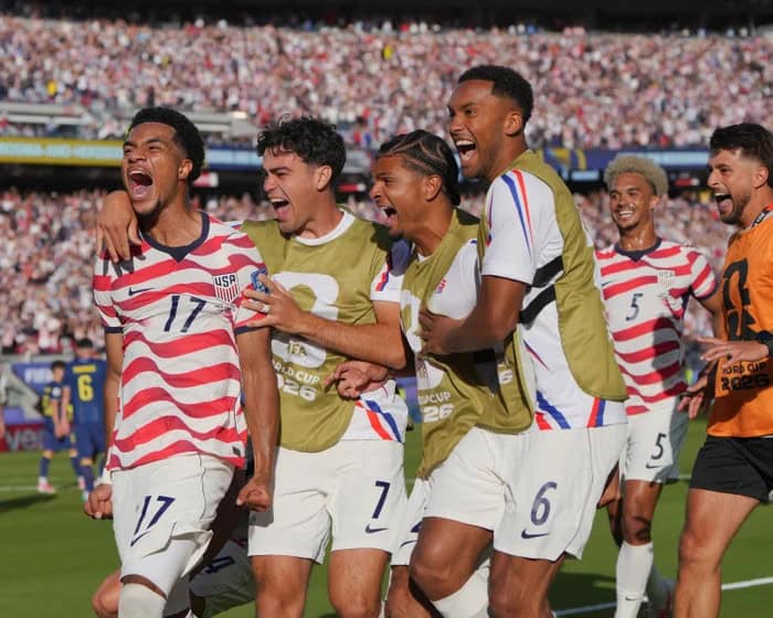 كين وتيليمانس وبالوغون يقودون منتخباتهم إلى دور الـ1/8 في المونديال