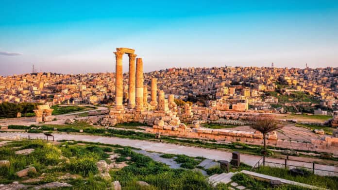 موجة حارة تضرب الأردن حتى الأحد