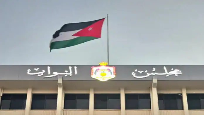 النواب يقر 35 مادة من قانون الإدارة المحلية
