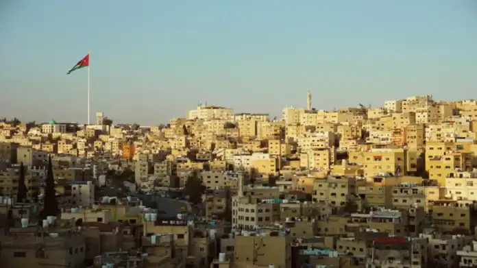 طقس الأردن حتى الأحد.. أجواء صيفية وانخفاض الاثنين