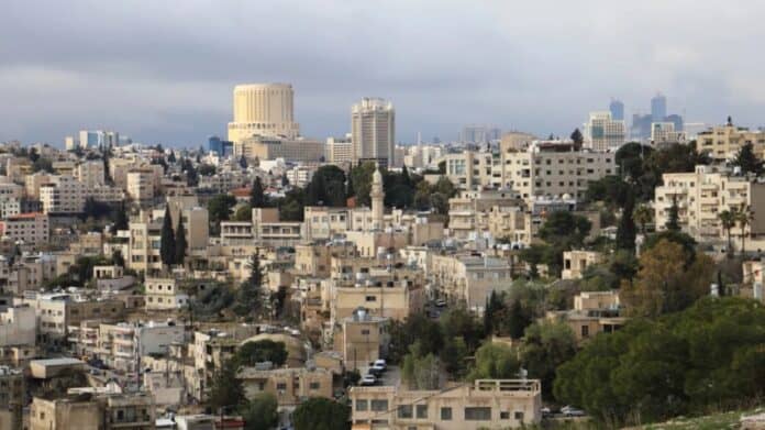 طقس الأردن: انخفاض ملموس وفرصة للأمطار الأحد