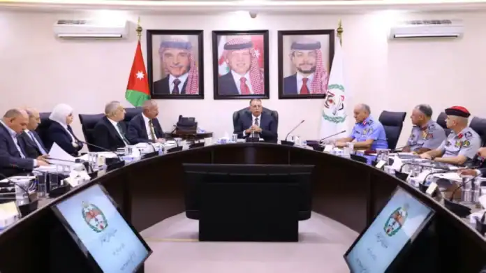 الحكومة تراجع استعداداتها لفصل الشتاء وخطط الطوارئ