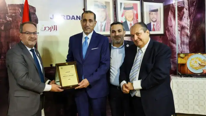 جامعات أردنية تستقطب الطلبة السوريين في معرض حلب