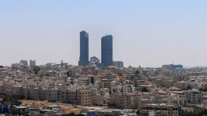 طقس الأردن اليوم.. أجواء معتدلة وانخفاض الخميس