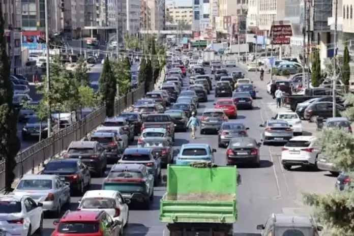 مدير عام هيئة تنظيم قطاع النقل البري رياض الخرابشة خلال حديثه عن كلفة الازدحام المروري في الأردن